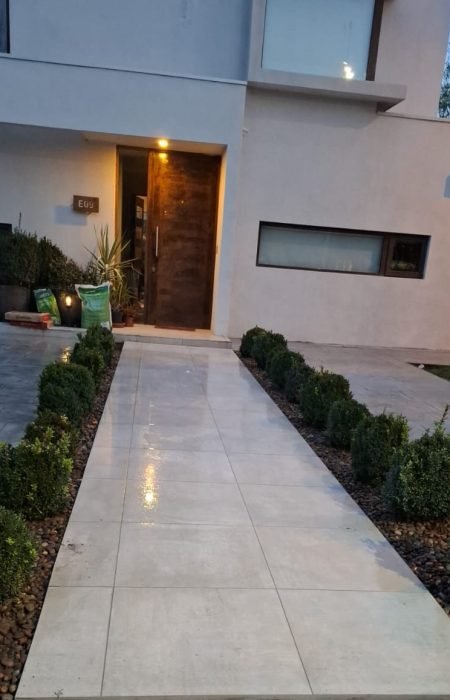 R&S Construcciones Entrada Peatonal sin Luces